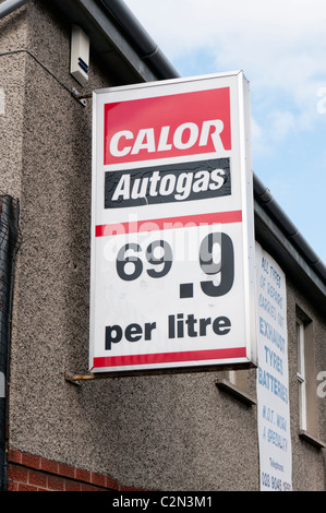 Segno indicante il prezzo di Autogas (GPL) Foto Stock