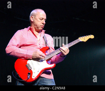 Mark Knopfler in concerto per il 'kill per ottenere Crimson' Tour all'Heineken Music Hall e Amsterdam Olanda - 29.03.08 ** ** Foto Stock