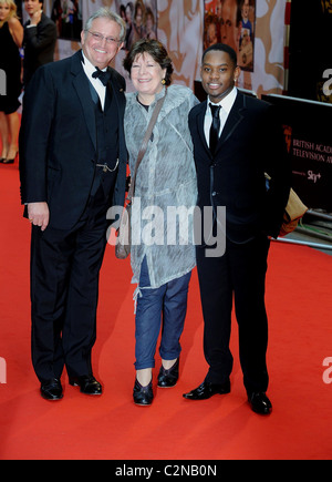 Graham Cole, Roberta Taylor e Aml Ameen British Academy Televisione (premi BAFTA) al London Palladium - Gli arrivi di Londra, Foto Stock