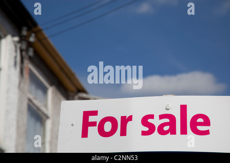 Agente immobiliare per vendita segno Foto Stock