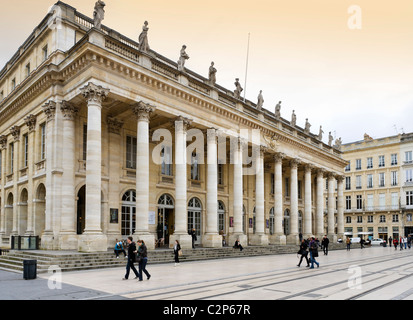 Grand Theatre, Place de la Comedie, Quartier St Pierre, Bordeaux Aquitania, Francia Foto Stock