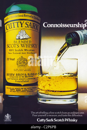 Pubblicità per CUTTY SARK Scotch whisky blended in uomini della rivista circa 1978 Foto Stock