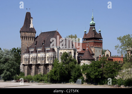 Il Castello di Vajdahunyad, principali di Budapest City Park Foto Stock