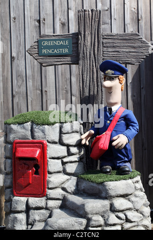 Postino Pat modello a Longleat, Warminster, Wiltshire, Regno Unito Foto Stock