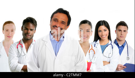 Indian latino competenze medico multi etnico infermiera medici in background Foto Stock