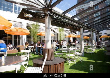 Bluebird Cafe sul Kings Rd in Chelsea - Londra Foto Stock