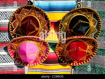 In stile messicano cappelli in vendita Chichen Itza Messico Foto Stock