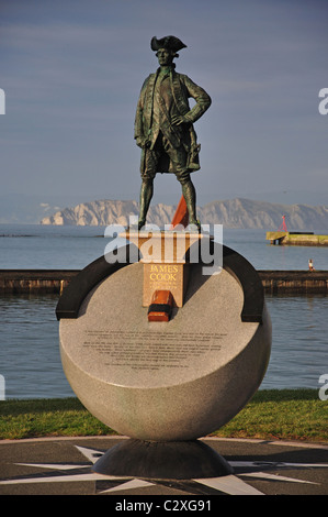 Il capitano Cook's Landing Site statua sul lungomare, Gisborne, Gisborne Regione, Isola del nord, Nuova Zelanda Foto Stock