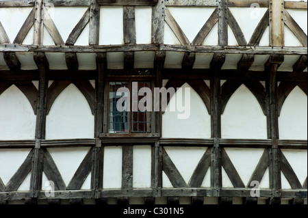 In stile Tudor di legno a casa a Ludlow, Shropshire, Regno Unito Foto Stock