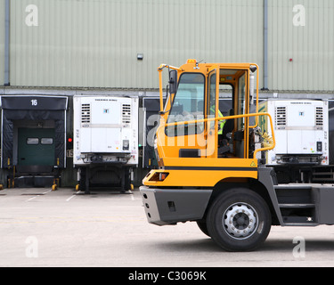 Alaggio cantiere trunking Foto Stock