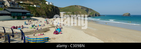 Vista panoramica della spiaggia di Portreath in Cornwall Regno Unito. Foto Stock