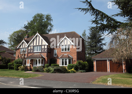 Un moderno distaccata casa executive in U.K. Foto Stock