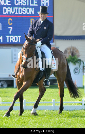 Bruce Davidson Jr. (USA) equitazione CASTELLO BALLYNOE RM. Mitsubishi Badminton Horse Trials Foto Stock