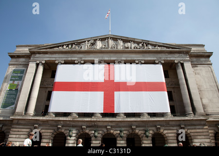 Saint St Georges alle celebrazioni del Giorno in da della casa Consiglio Nottingham vecchia piazza del mercato di Nottingham REGNO UNITO Inghilterra Foto Stock