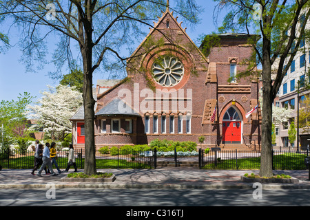 St Peters chiesa episcopale nel centro cittadino di Charlotte nella Carolina del Nord Foto Stock