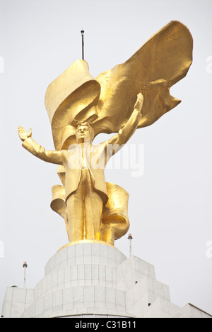 Monumento a Türkmenbaşy in piazza Indipendenza di Aşgabat, Turkmenistan Foto Stock