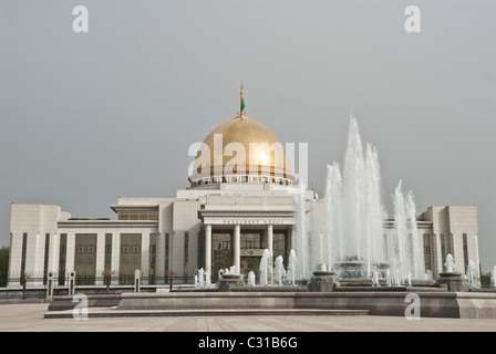 Palazzo Presidenziale, Aşgabat, Turkmenistan Foto Stock