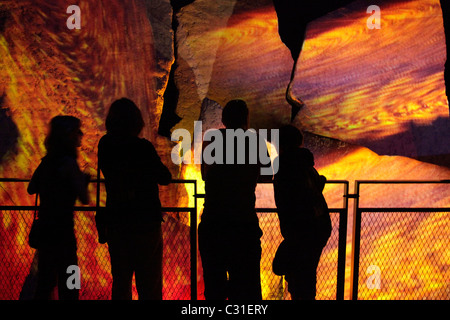 Presentazioni in LE LAMENTELE DELLA TERRA GALLERY, VULCANIA Theme Park, SAINT-LA NOSTRA-LES ROCHES, Puy-de-Dome (63), Francia Foto Stock