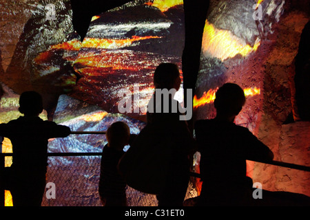 Presentazioni in LE LAMENTELE DELLA TERRA GALLERY, VULCANIA Theme Park, SAINT-LA NOSTRA-LES ROCHES, Puy-de-Dome (63), Francia Foto Stock