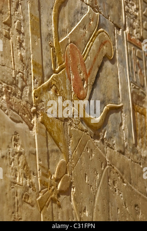 Bassorilievo di Hathor, Regina Hatshepsut del tempio funerario di Deir el-Bahri, SPEOS Foto Stock