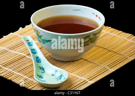 Giapponese zuppa di miso con un cucchiaio Foto Stock