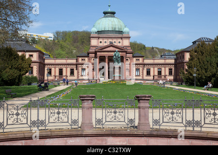 Il Kaiser Wilhelms Bad (storico health spa) a Bad Homburg è una rinomata città termale vicino a Francoforte, Germania. Foto Stock