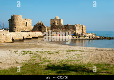 Castello dei Crociati . Sidone ( Saida ) , litorale mediterraneo.Il Libano. Foto Stock