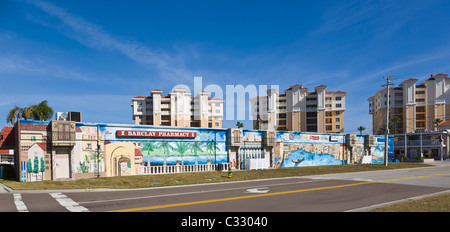 Murale dipinto sul lato dell'edificio a Venezia Florida Foto Stock