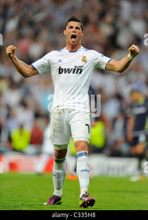Cristiano Ronaldo, portoghese giocatore di calcio del Real Madrid, celebra un obiettivo Foto Stock