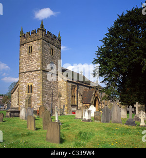 Trinità Santa Chiesa Parrocchiale, Ashford nell'acqua, Derbyshire, Parco Nazionale di Peak District, England, Regno Unito Foto Stock