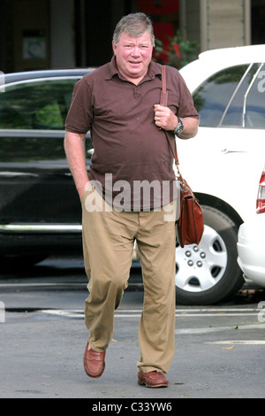 William Shatner ex Star Trek star voce a pranzo a Mulholland Grill Los Angeles, California - 26.11.08 BAC/ Foto Stock