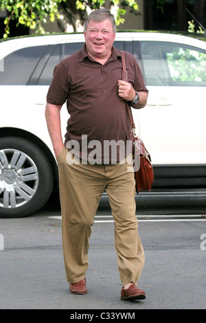 William Shatner ex Star Trek star voce a pranzo a Mulholland Grill Los Angeles, California - 26.11.08 BAC/ Foto Stock