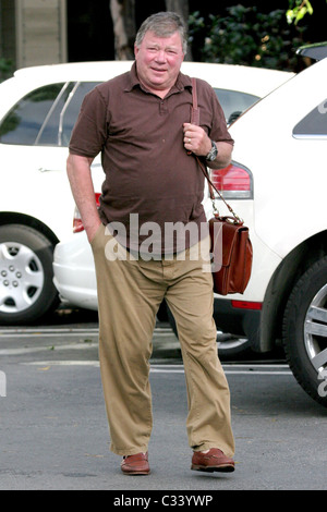 William Shatner ex Star Trek star voce a pranzo a Mulholland Grill Los Angeles, California - 26.11.08 BAC/ Foto Stock