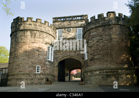 Inghilterra Yorkshire Skipton Castle gateway Foto Stock