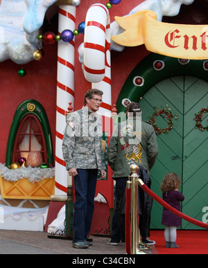 David Hasselhoff visitare Santa Grotta al Grove di Los Angeles, California - 11.12.08 Foto Stock