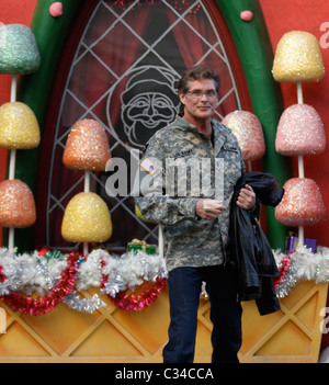 David Hasselhoff visitare Santa Grotta al Grove di Los Angeles, California - 11.12.08 Foto Stock