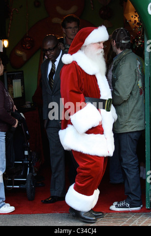 David Hasselhoff visitare Santa Grotta al Grove di Los Angeles, California - 11.12.08 Foto Stock