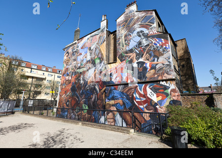 La battaglia di Cable Street murale creato dall'artista Dave Binnington, Londra, Inghilterra, Regno Unito. Foto Stock