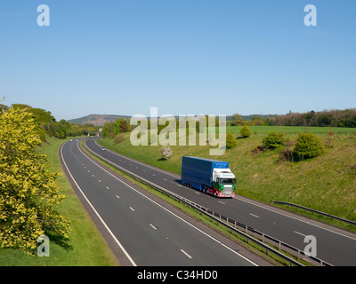 A174 a doppia carreggiata quasi vuoto di traffico la Domenica di Pasqua holiday Foto Stock