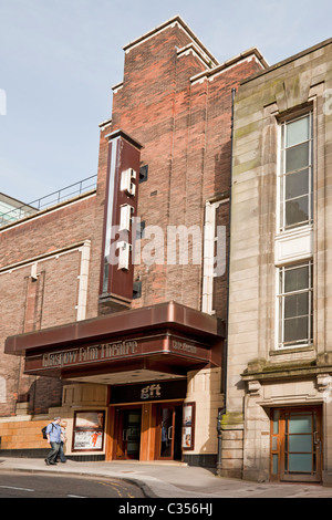 Ingresso principale e la facciata frontale di Glasgow Film Theatre, un indipendente teatro di arte; stile modernista, aperto 1939. Foto Stock