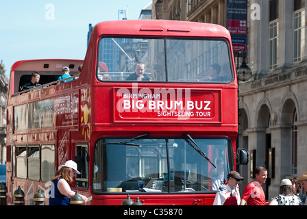 Sightseeing Bus in Birmingham Foto Stock