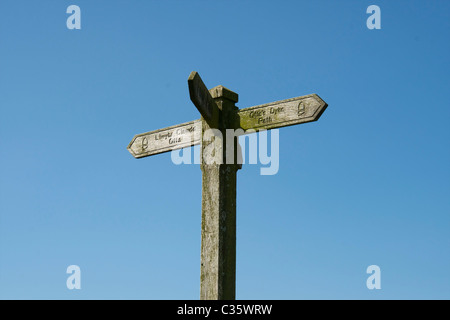 Offa's Dyke cartello sul bellissimo pomeriggio a molla. Foto Stock