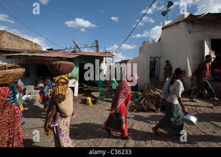 Scena di strada - Old Town, Harar Etiopia, Africa Foto Stock