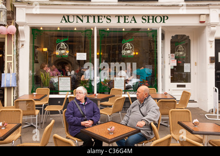 Zia's Tea Shop cafe a Cambridge , Cambridgeshire , Inghilterra , Inghilterra , Regno Unito Foto Stock