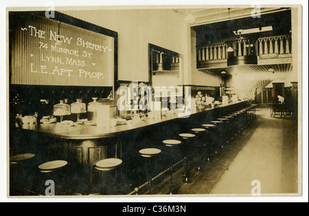 Circa 1910s real-photo Cartolina del nuovo Sherry, ristorante di Lynn, Massachusetts. Foto Stock