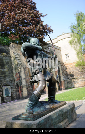 Foto di stock di Robin Hood statua in Nottingham. Foto Stock