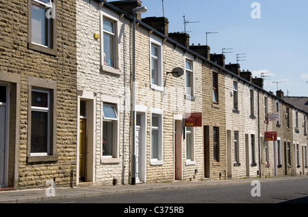 Case a schiera, Burnley, Lancashire, Inghilterra, Regno Unito Foto Stock