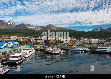 Ushuaia, Tierra del Fuego, argentina. barche da diporto linea porta gateway per l'Antartico e la città più meridionale del mondo Foto Stock