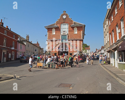 Mercato di pasqua al Shire Hall, la Collina di Mercato, Woodbridge, Suffolk, Inghilterra Foto Stock