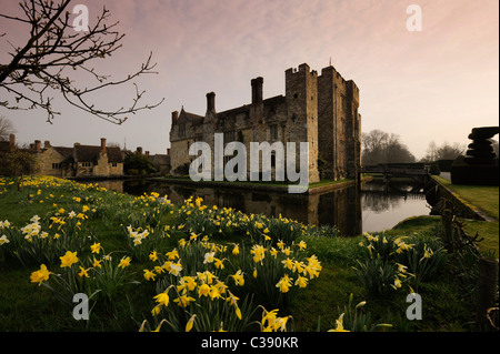 Alba presso il castello di Hever Castle nel Kent, Regno Unito Foto Stock